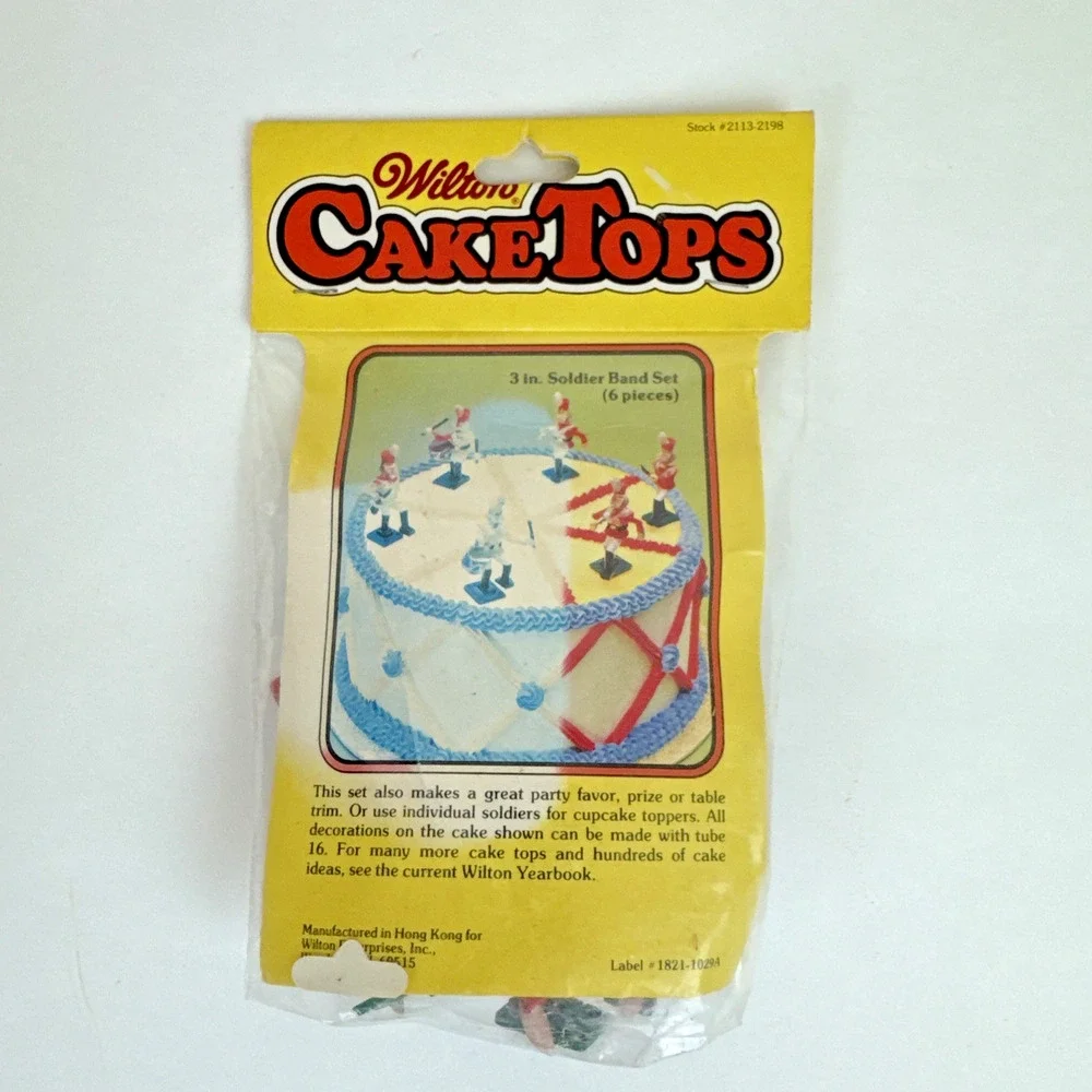 Vintage Wilton Cake Tops Plastic 3